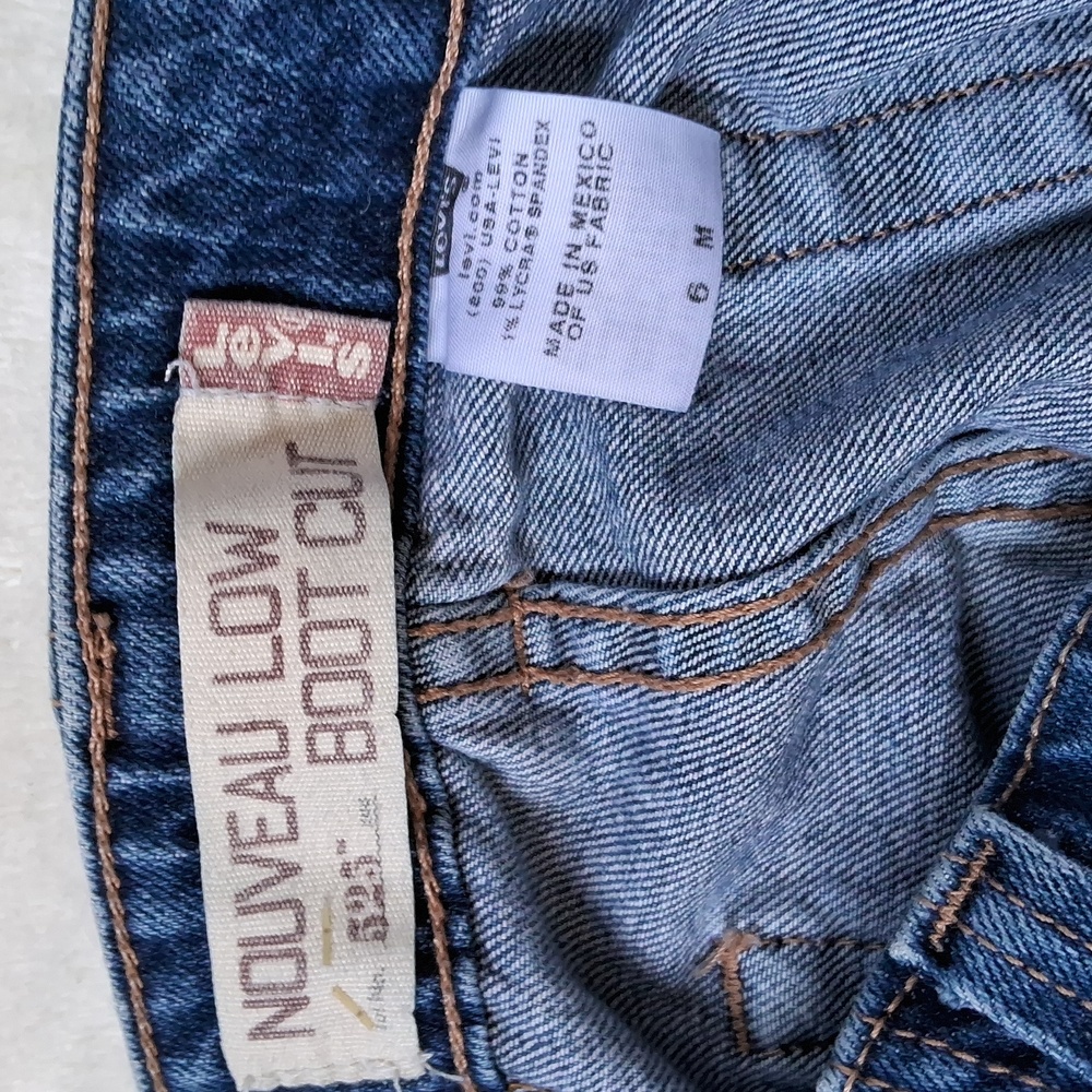 Levis 525 woman's size 6 low bootcut denim jeans - Picture 4 of 4